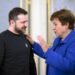 МВФ обошел Орбана? У Украины достаточно денег, чтобы продержаться до мая, – Politico