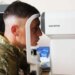 Захисникам України безкоштовно лікуватимуть зір: де отримати допомогу