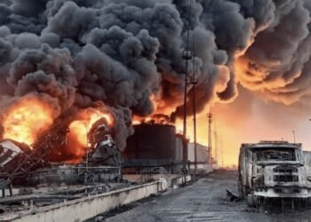 Украинские дроны повторно атаковали НПЗ “Туапсинский” и важную РЛС, – Генштаб