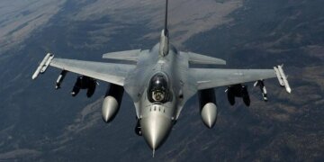 Румунія піднімала винищувачі F-16 на тлі атаки рф дронами на Україну