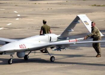 Эпоха «Байрактаров» прошла: Украина делает ставку на невидимые рои дронов