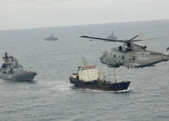 Жалкое зрелище: Z-пропагандисты признали бесполезность флота РФ в охране танкеров