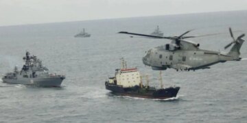 Жалкое зрелище: Z-пропагандисты признали бесполезность флота РФ в охране танкеров