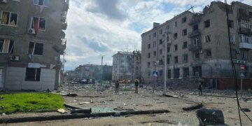 Россияне обстреляли Краматорск авиабомбами. ВИДЕО