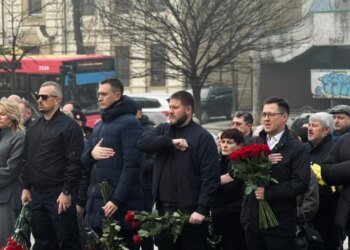 Голова Федерації профспілок України Сергій Бизов вшанував пам’ять загиблих зброярів