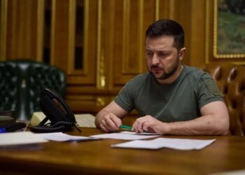 Президент подписал закон о продлении военного сбора после войны