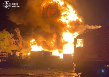 У Києві через російський обстріл загинули 5 людей, серед них дитина, постраждала 21 особа