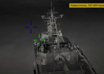 Удар по Черноморскому флоту: ГУР вывело из строя два десантных корабля РФ. ВИДЕО