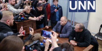 Суд обирає запобіжний захід поліцейським, які втекли з місця теракту в Києві