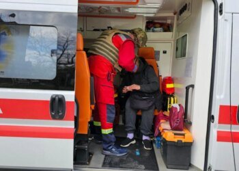 У Херсоні двоє людей постраждали та потрапили до лікарні через нічні удари російських дронів