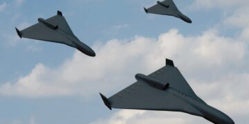 У Харкові зафіксували серію ударів дронів по інфраструктурі та житлових районах