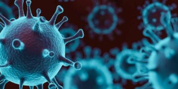 Новий штам коронавірусу вже в Україні: хто в зоні ризику