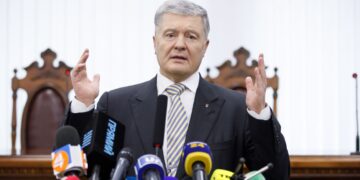 Мудрая ответила на заявления Порошенко о давлении на суд: “Это эмоциональное нагнетание”