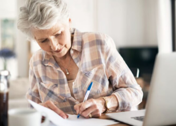 Когда официальный трудовой стаж оставит украинцев без части будущей пенсии