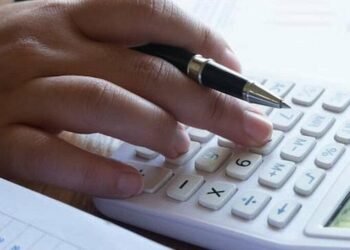 Завищені платіжки: як киянам виправити нарахування за теплу воду