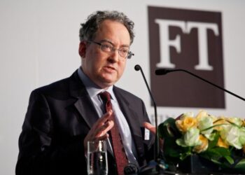 Иран держит козыри: FT о том, как кризис в Ормузе углубляется, а энергетический хаос охватывает мир