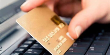 Как не отдать свои деньги мошенникам: главные правила безопасности платежных карт