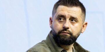 Рада не рассматривает отставку Клименко после теракта в Киеве, – Арахамия