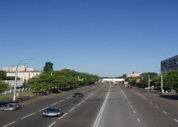 Київ стоїть у заторах: де починається масштабний ремонт