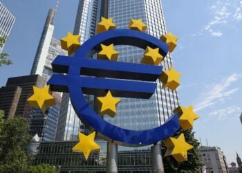 Застрявшие 90 миллиардов от ЕС: Украина быстро не увидит денег и не из-за Мадьяра