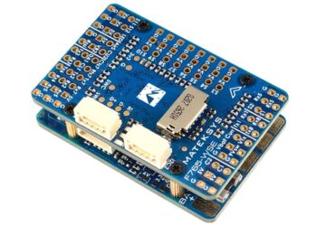 Украинские дроны на 90% состоят из иностранных деталей: Уткин об уязвимости ВПК