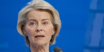 Деньги будут позже: ЕС отсрочил первый транш из 90 млрд евро для Украины