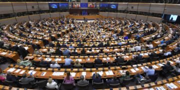 Европарламент поддержал создание спецтрибунала для РФ