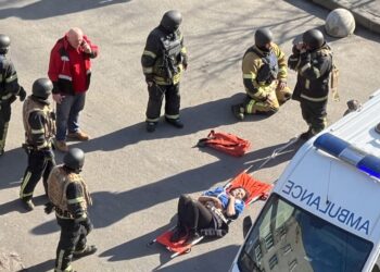 Стрельба в Киеве: полиция сообщила о погибшем и проводит спецоперацию