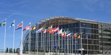 Украина получит более 600 млн евро от Евросоюза и ЕИБ