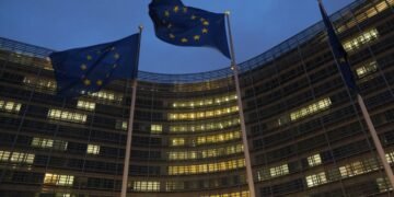 “Нападение на одну страну – это нападение на ЕС”: в Брюсселе “расставили границы” после угроз РФ