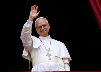 Папа Лев II заявил об отходе Католической церкви от акцента на ЛГБТ и однополые браки