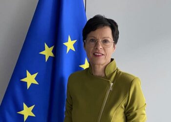 Еврокомиссия передала в парламент Украины перечень из 11 законов для получения финансирования.