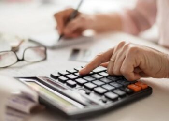 Пенсия без трудовой книжки: в Украине упростили механизм подтверждения стажа