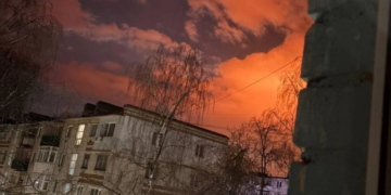 ВСУ ударили по стратегическому НПЗ “Лукойла” и порту на Балтийском море