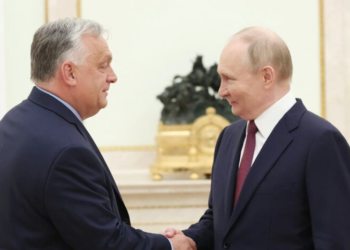 “Я всегда в вашем распоряжении”: как Сийярто сливал секреты ЕС Путину