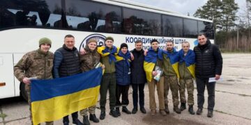 Украина вернула семерых гражданских из российского плена