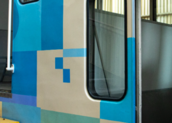 Суворе обмеження для пасажирів: у Києві перекрито рух на гору