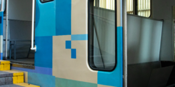 Суворе обмеження для пасажирів: у Києві перекрито рух на гору