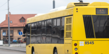 Трансфер на кладовища Києва: найбільший перелік маршрутів