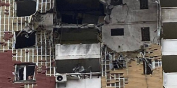 Стіни і вікна розлетілись на шматки: в Києві показали найбільш пошкоджений будинок, – ФОТО, ВІДЕО