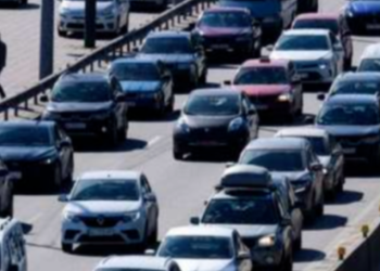 Високий ризик аварій: в Києві перекривають один із мостів