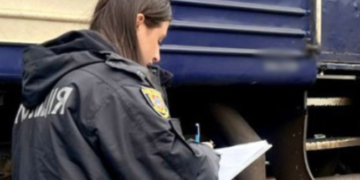 Поліція Києва біля залізниці: чому перекрито рух, – ФОТО