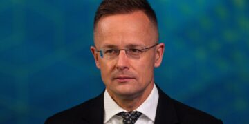 Сийярто снова обвинил Украину в “посягательстве на суверенитет” и пригрозил последствиями