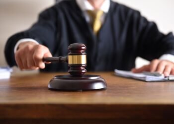 Работник ТЦК впервые получил приговор за препятствование омбудсмену