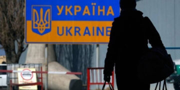 Украинцы в Польше могут получать две пенсии одновременно: эксперт раскрыл главное препятствие