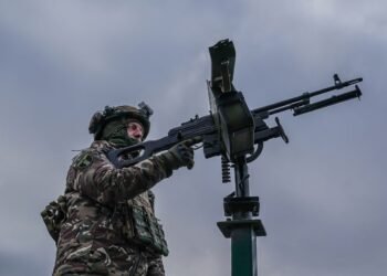 В ВСУ рассказали, сколько российских дронов ночью прорвали заслон ПВО