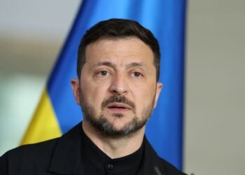 Зеленский обратился к России на фоне прекращения огня в Иране