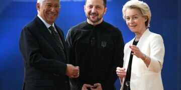 Bloomberg узнало, когда начнутся переговоры о вступлении Украины в ЕС