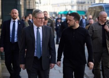 Неожиданный визит с Даунинг-стрит: коллега Стармера едет помочь Зеленскому