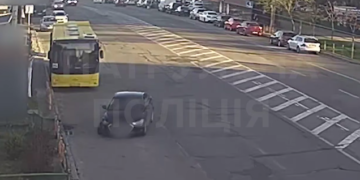 Зіткнувся з авто і втік: у Києві спіймали водія з ознаками сп’яніння